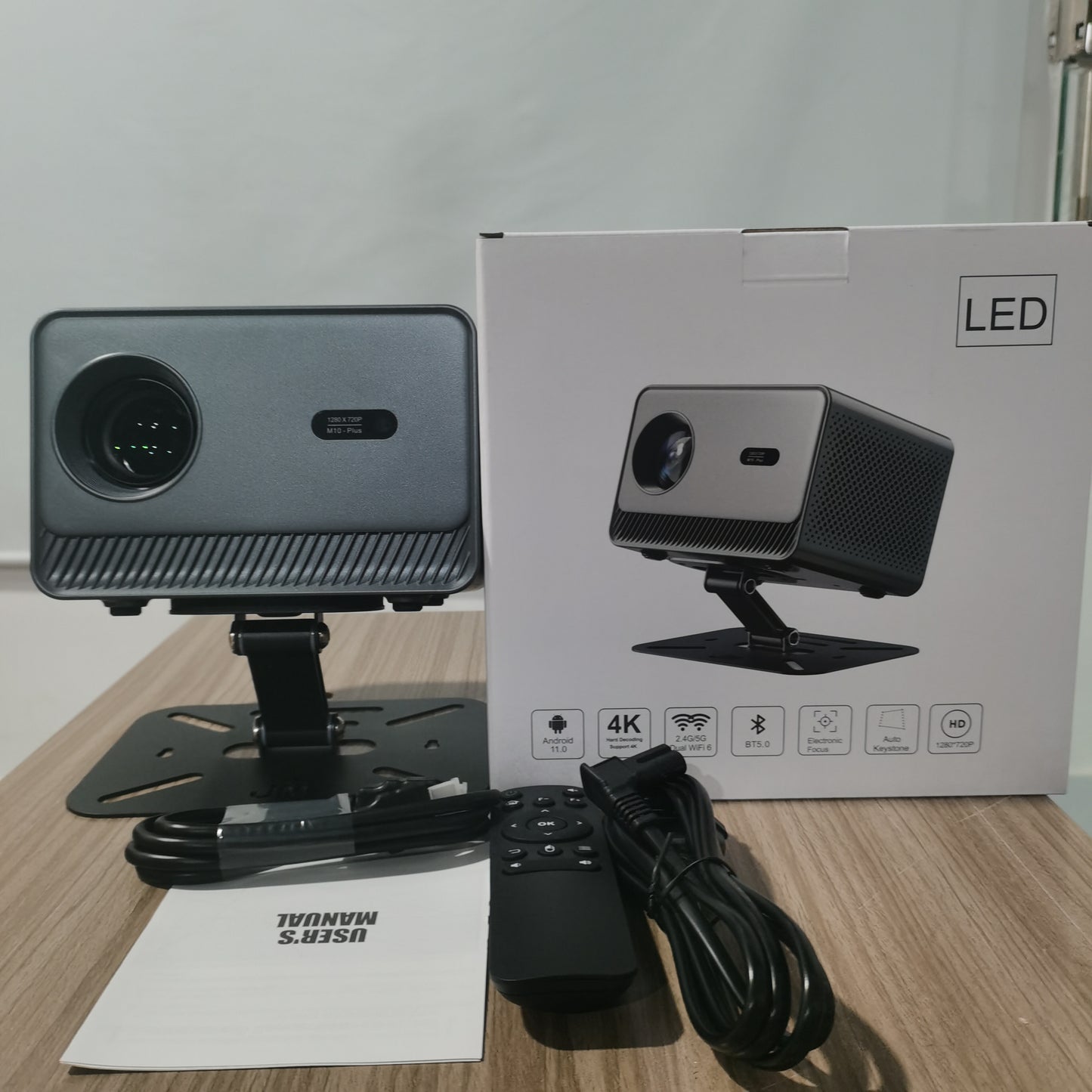 Projector M10Plus HD (Gray with Bracket)